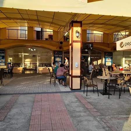 De Inchiriat Darius 16 , 2 Apartment