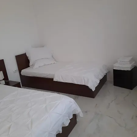 De Inchiriat Darius 16 , 2 Apartment *