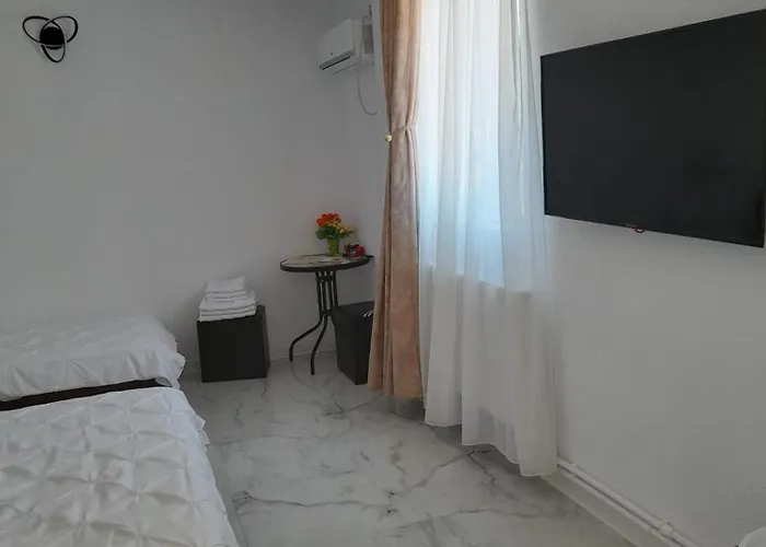 De Inchiriat Darius 16 , 2 * 艾福雷诺德