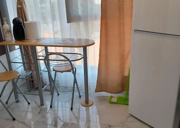 De Inchiriat Darius 16 , 2